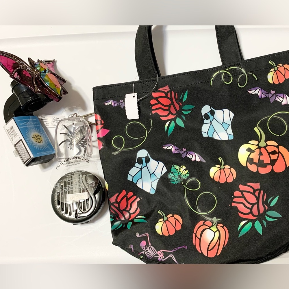 Bath & Body Works Bundle Bling Bat & Spiders Glow Trick or Treat Bag NEW - Picture 4 of 4